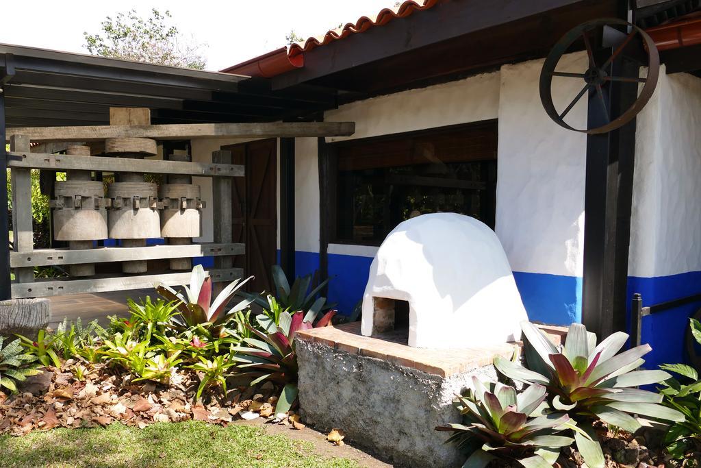 Hotel Bougainvillea San Jose Santo Domingo De Heredia Ngoại thất bức ảnh